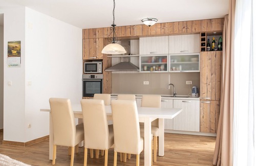 Kremena Villa | VILLA SEAVIEW - DUBA