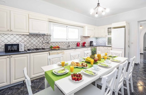 Doukades Villa | Villa Secret Paradise - Five Bedroom Villa, Sleeps 10