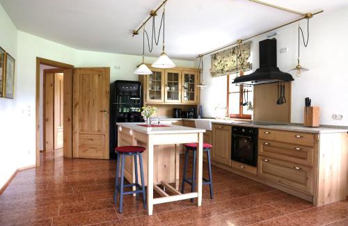 Petting Villa | VILLA SEEBERG - by "Schloss Gessenberg" luxurious vacation home with lake and mountain views, suitable for families