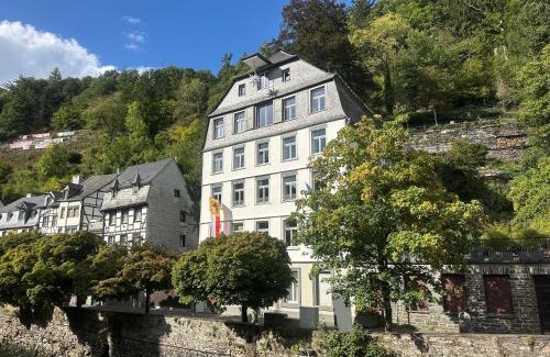 Monschau Apartment | Villa SEINERZEIT - Ferienwohnung TRAUMZEIT