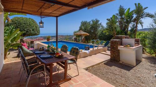 Cajiz House | Villa Selena Cajiz by Ruralidays