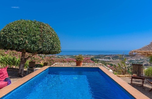 Cajiz Villa | Villa Selena de Cajiz by Ruralidays