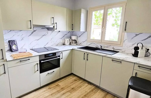 Lanzac Villa | Villa, semi-detached, 2 bathrooms, sleeps 8