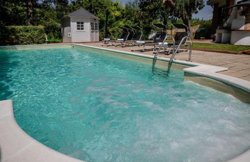 Leini Villa | Villa Sequoia