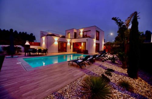 Sao Martinho do Porto Villa | Villa Serena - Exquisite villa with private heated pool