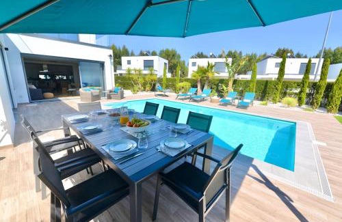 Sao Martinho do Porto Villa | Villa Serena - Exquisite villa with private heated pool
