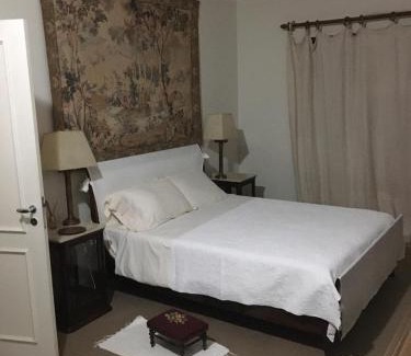 Embu das Artes House | Villa Serena Bed & Breakfast