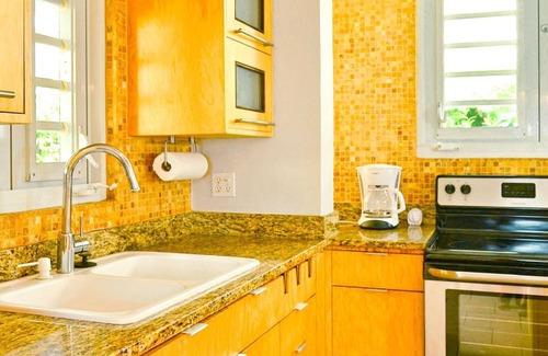 Ocean Park House | Villa Serena - Three Bedroom House, Sleeps 8