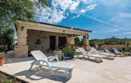 Stankovci Villa | Villa Serena with pool