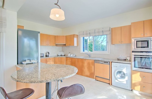 Latchi Cottage | Villa Serendipity - a villa that sleeps 6 guests in 3 bedrooms