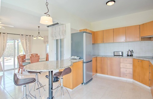 Latchi Cottage | Villa Serendipity - a villa that sleeps 6 guests in 3 bedrooms