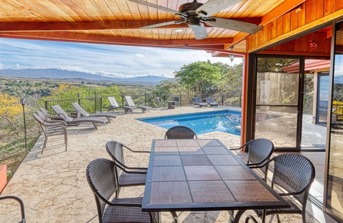 Atenas Villa | Villa Serenidad: secluded home, warm private pool, river walk, amazing 180° view