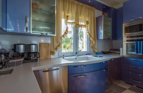 Sipiada Villa | Villa Serenity a luxury relaxing retreat with swimming pool in Kymi Euboea