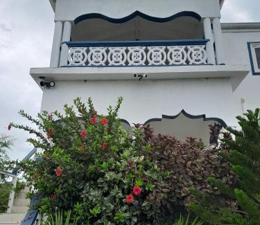 Discovery Bay House | Villa Serenity by the water-Tranquility Suite