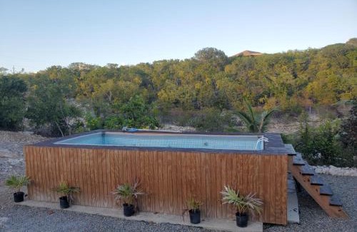 Discovery Bay House | Villa Serenity by the Water- one bedroom Water View Suite