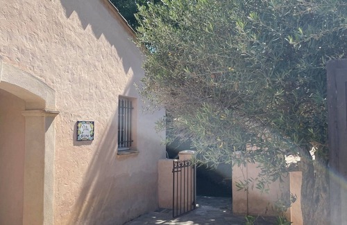 La Mole Villa | Villa Sereno - 20min from Saint-Tropez. 5 bedrooms with private pool.