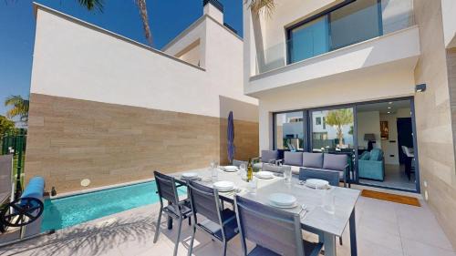 Torre-Pacheco Villa | Villa Sereno - A Murcia Holiday Rentals Property