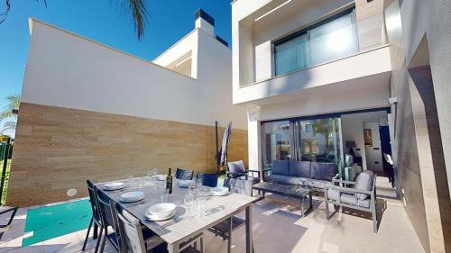 Torre-Pacheco Villa | Villa Sereno - A Murcia Holiday Rentals Property
