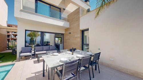 Torre-Pacheco Villa | Villa Sereno - A Murcia Holiday Rentals Property