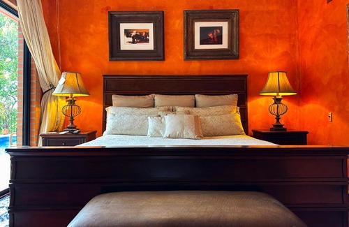 Romantic Zone Cabin | Villa Sevilla