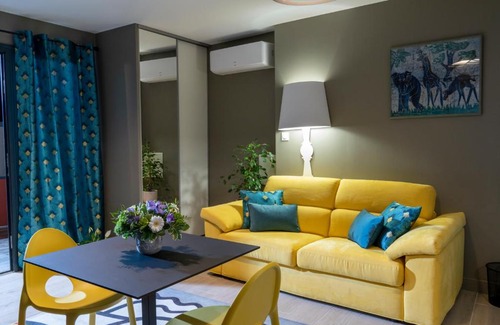 Flore Villa | Villa Seyal - avec piscine - jacuzzi - sauna & climatisation