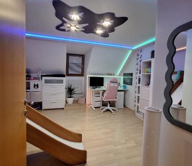 Hausleiten Villa | Villa Shakira