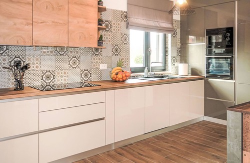 Topid House | Villa Shea by Interhome