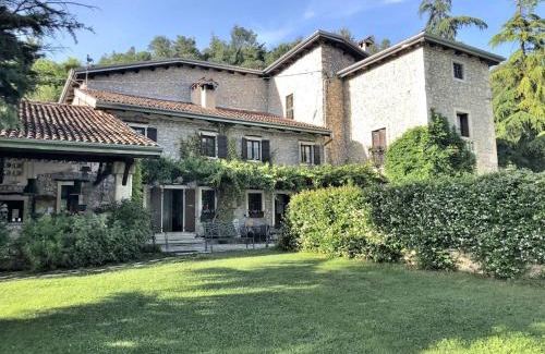 Castelgomberto Villa | Villa Sibilla Il Giardino Di Sibilla With Pool