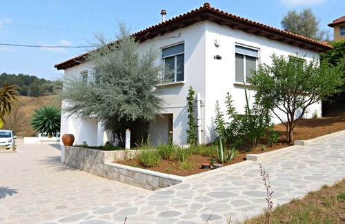 Kavala House | VILLA SIESTA detached house for relaxing holidays by the sea