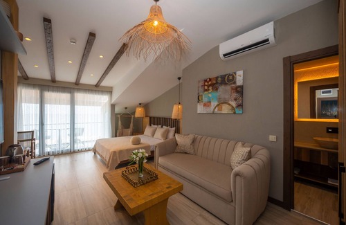 Karaburun Koyu Hotel | Villa Siesta Hotel Istanbul Airport