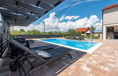 Pristeg Villa | Villa Silentium, rural area, heated pool, volleyball court, children's playground