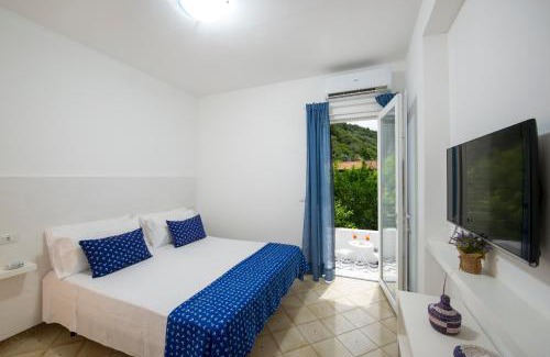 Marina del Cantone House | Villa Sirenide