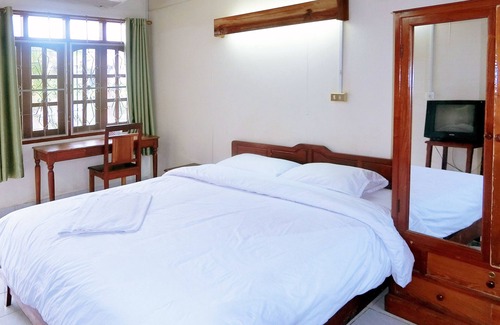 Vientiane House | Villa Sisavad Guesthouse