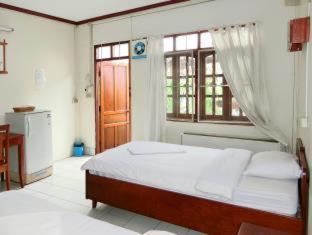 Vientiane House | Villa Sisavad Guesthouse