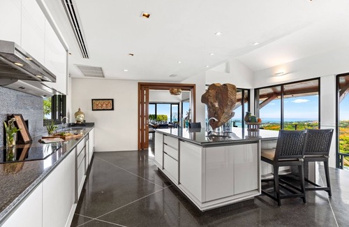 Choeng Mon Villa | Villa Skyfall 8-bedroom with Private Cinema