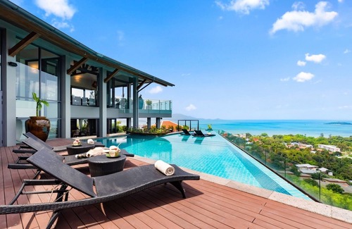 Choeng Mon Villa | Villa Skyfall 8-bedroom with Private Cinema