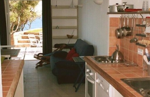 Pinarellu Villa | Villa sleeps 4, facing the sea in an exceptional quiet nature