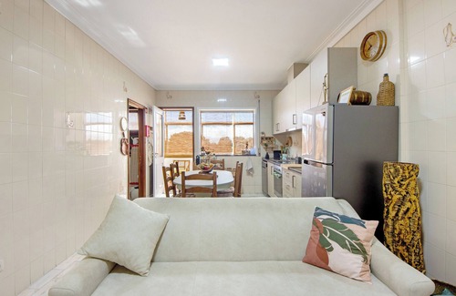 Lourosa Villa | Villa 'Sobreiro 22' with Private Garden, Balcony and Wi-Fi