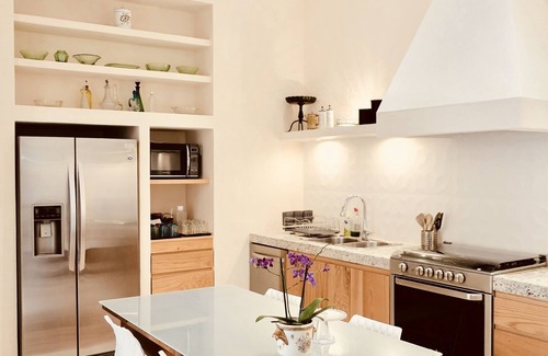 Centro House | Villa Sochic, stunning contemporary colonial near Paseo de Montejo