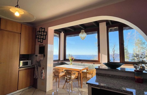 Bee House | Villa Sofia