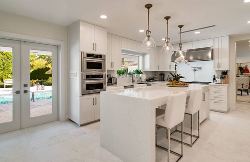 Pinecrest House | Villa Sofia - Private and secluded luxury retreat in Pinecrest