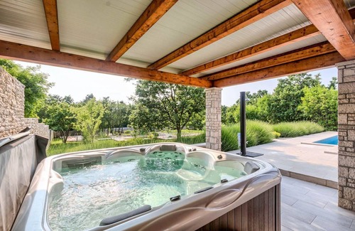 Stokovci Villa | Villa Soko - Four Bedroom Villa, Sleeps 10