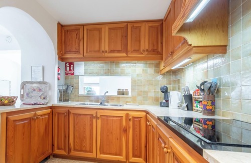 Montgo de Toscamar Villa | Villa "Sol y Luna" with Mountain View, Pool, Terrace, A/C & Wi-Fi