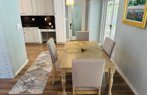 Lighthouse Point House | Villa Sole Heat Pool & Beach