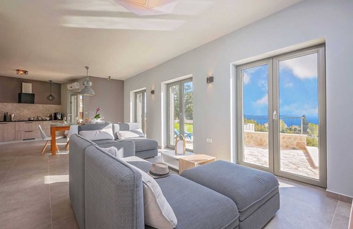 Ripenda Kosi Villa | Villa Soleil in peaceful location with a sea view