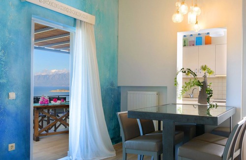 Katsikia Villa | Villa Sophia - 4 bedroom Villa with infinity private pool