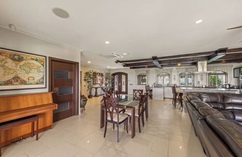 Marie Pampoen Villa | Villa Sophia - Luxury tropical villa with private pool, gym and sea view