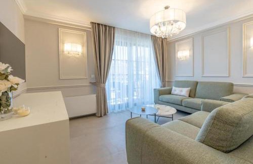 Varosh House | Villa & Spa Chunarot