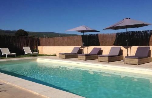 Saint-Saturnin-les-Apt Villa | Villa spacieuse à Saint-Saturnin-lès-Apt avec piscine privée 350 m²