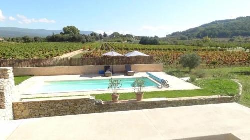 Saint-Saturnin-les-Apt Villa | Villa spacieuse à Saint-Saturnin-lès-Apt avec piscine privée 350 m²